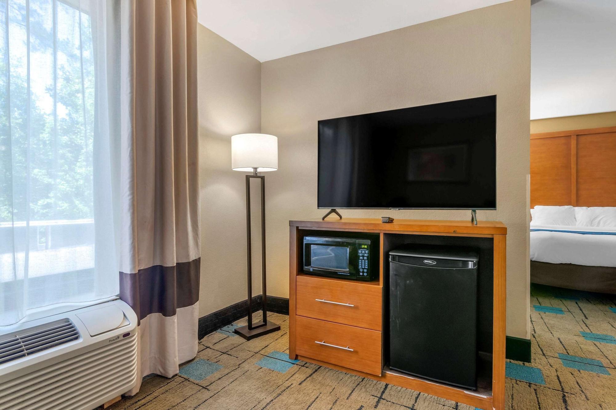 Comfort Suites Near Mcas Бофорт Экстерьер фото