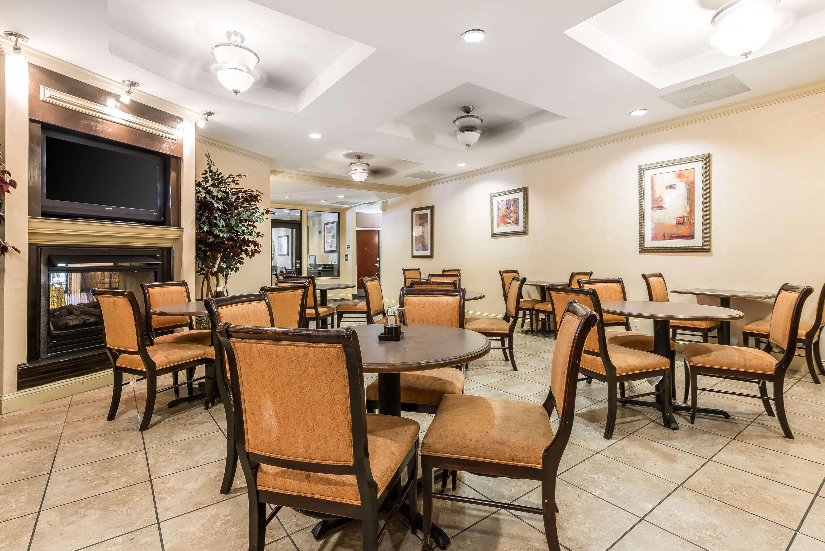 Comfort Suites Near Mcas Бофорт Экстерьер фото