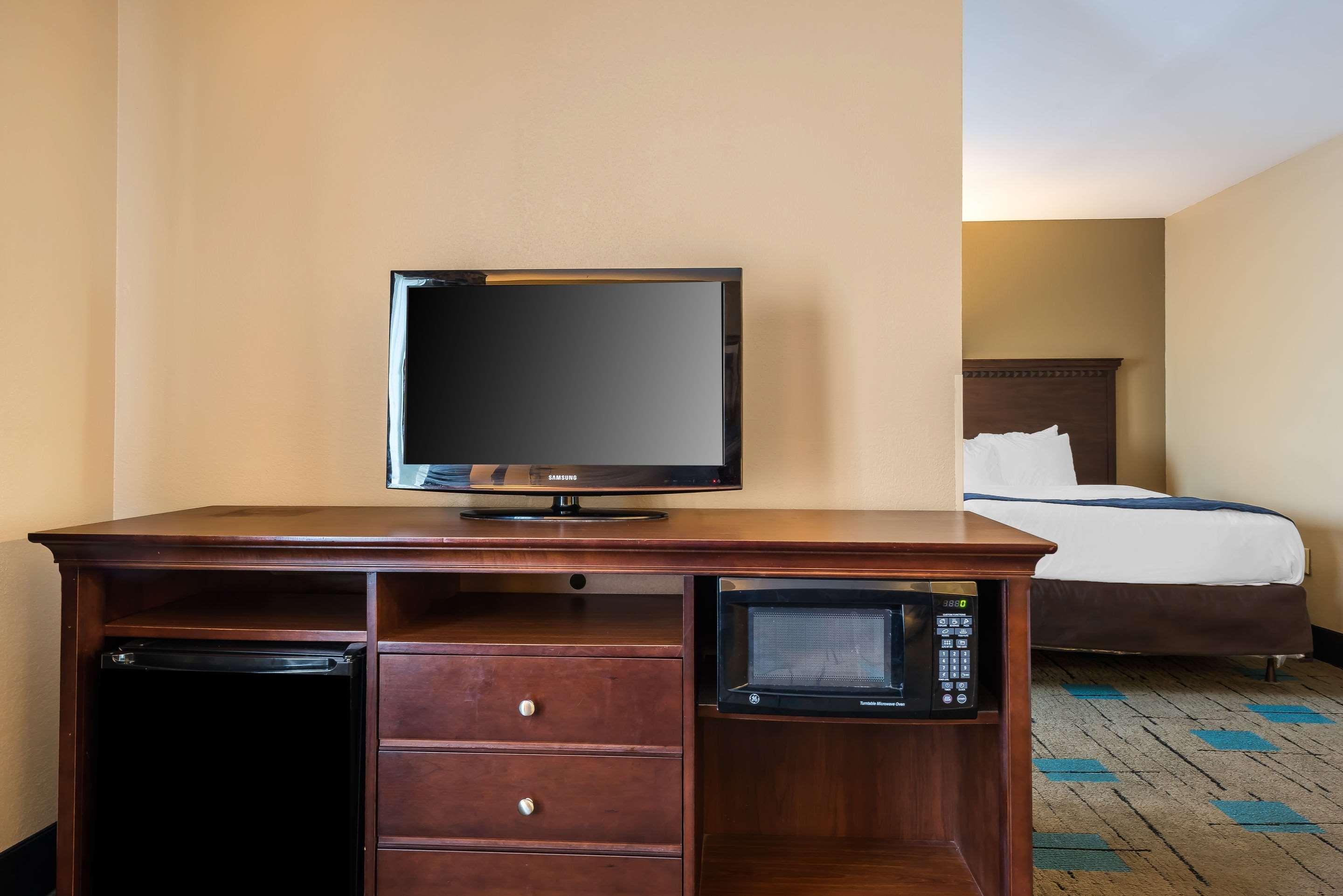 Comfort Suites Near Mcas Бофорт Экстерьер фото