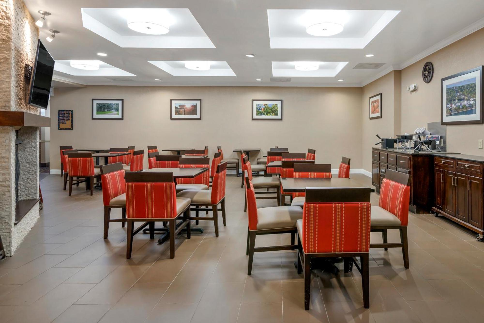 Comfort Suites Near Mcas Бофорт Экстерьер фото