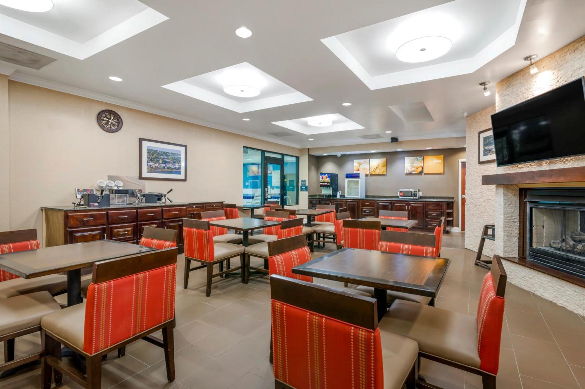 Comfort Suites Near Mcas Бофорт Экстерьер фото